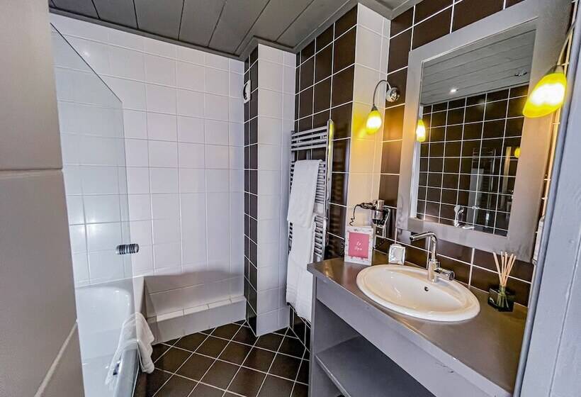 Номер Superior, La Maison Rouge