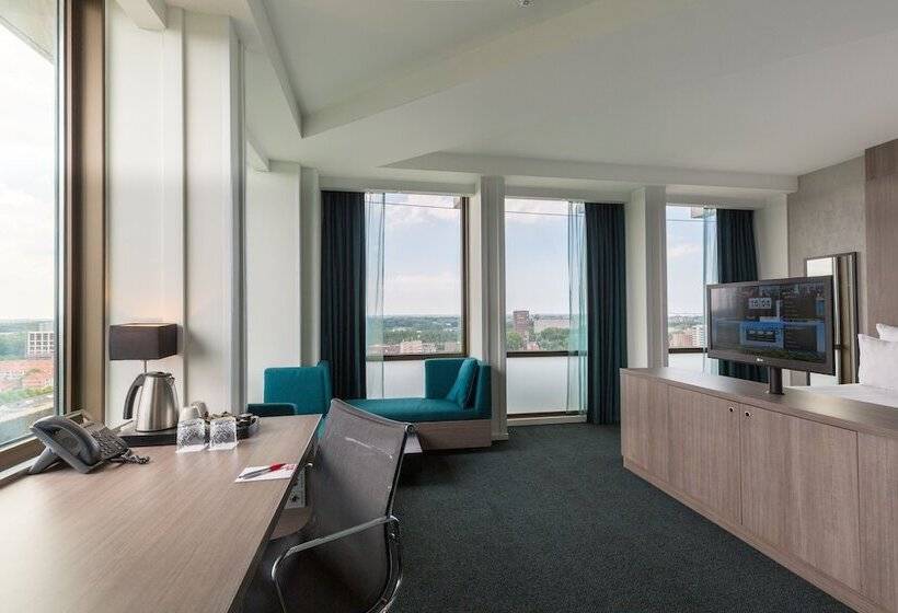 اتاق اجرایی با تخت بزرگ, Leonardo Hotel Amsterdam Rembrandtpark