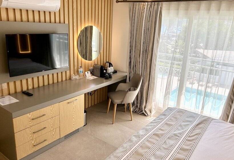 デラックスルーム, Marina Boutique