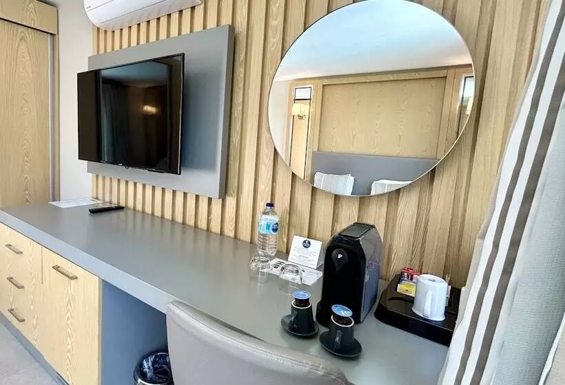 اتاق لوکس, Marina Boutique