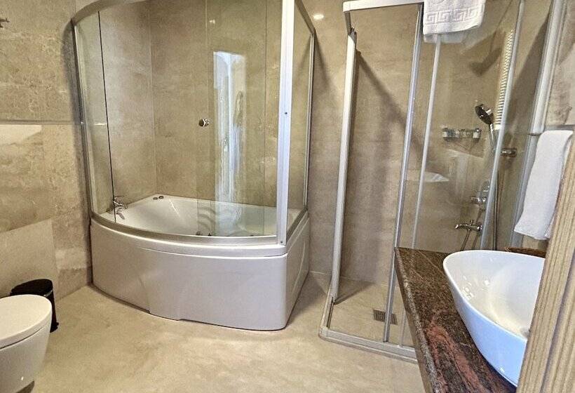 Семейный Номер, Marina Boutique