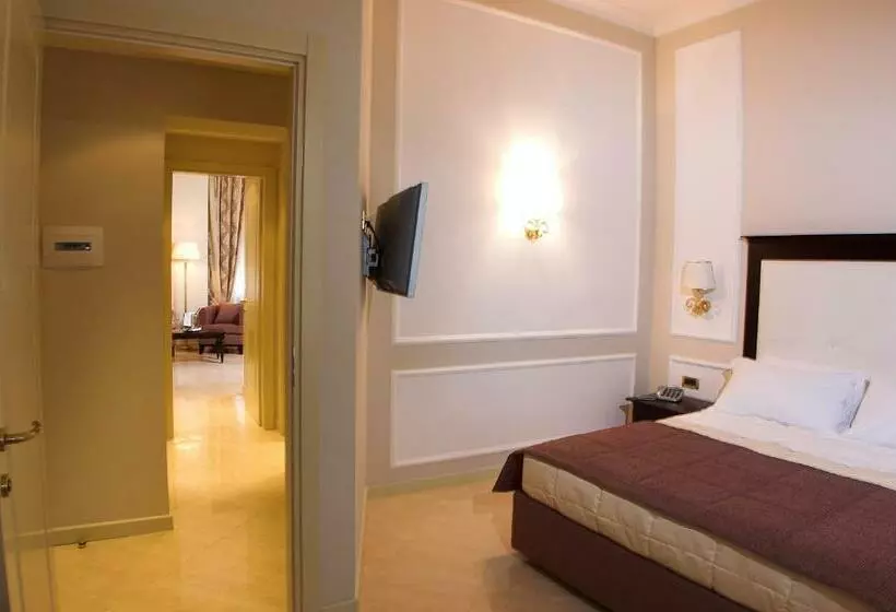 سوییت با چشم‌انداز دریا, Miramare & Spa