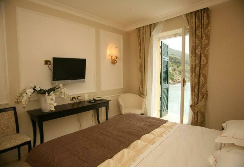 高级海景房, Miramare & Spa