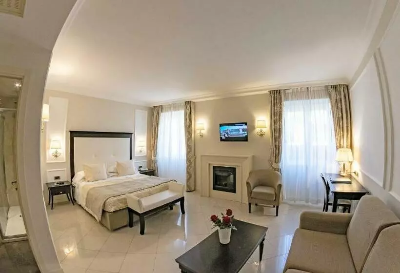 اتاق لوکس سه تخته, Miramare & Spa