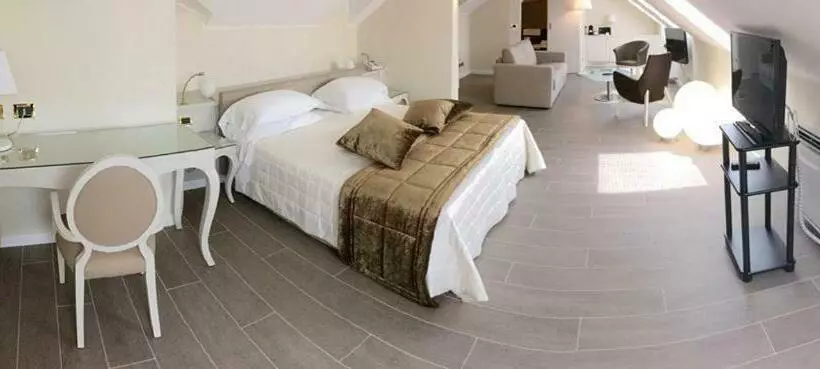 سوییت لوکس, Miramare & Spa