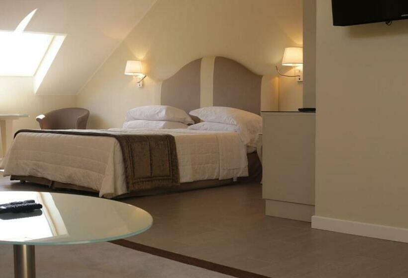 阁楼套房, Miramare & Spa