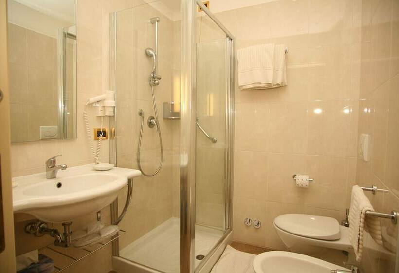 高级海景房, Miramare & Spa