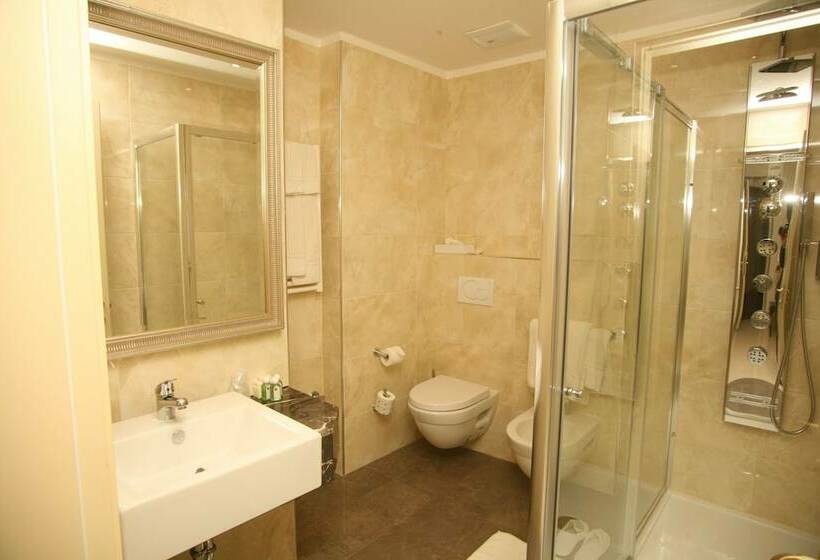 琮城市景观的豪华间, Miramare & Spa