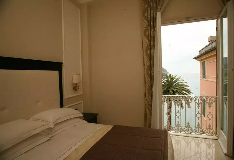 سوییت با چشم‌انداز دریا, Miramare & Spa