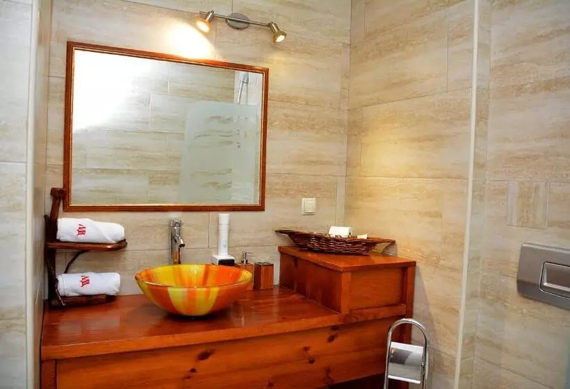 اتاق لوکس, Momini Dvori Boutique Guest House