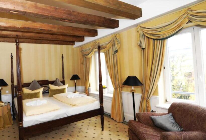 스탠다드 트리플 룸, Niederlandischer Hof