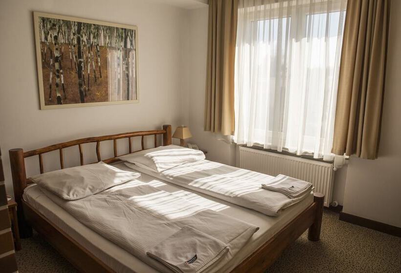 غرفة قياسية فردية, Olecki