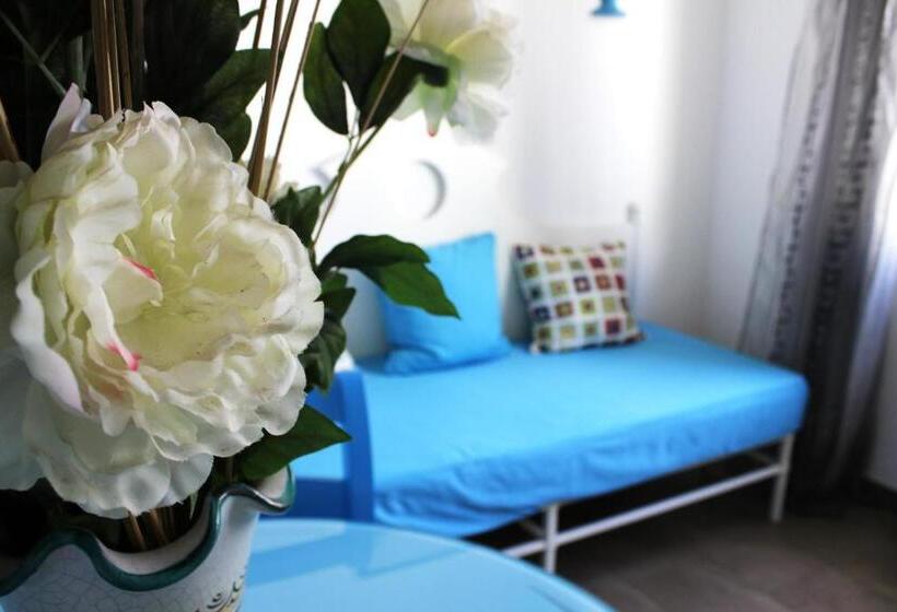 스탠다드 트리플 룸, O'Scià