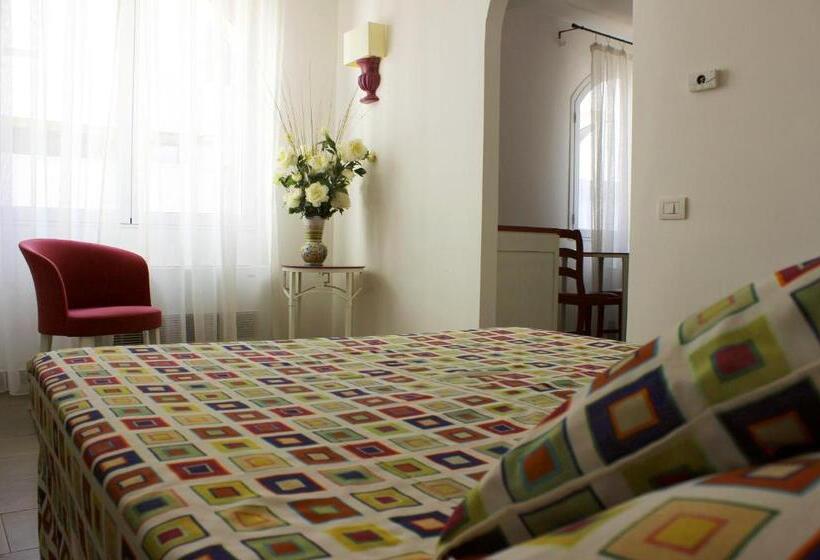 4인용 스탠다드 룸, O'Scià