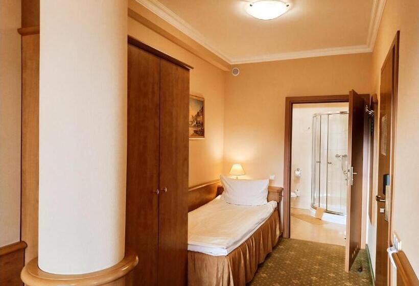 Номер Стандарт Трехместный, Polaris