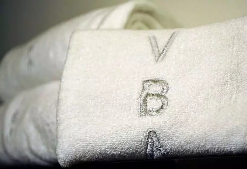 سوئیت سینیور, Relais Villa Buonanno
