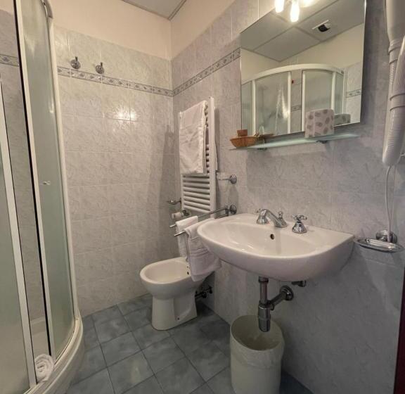 标准单人间, Rifugio La Foresta