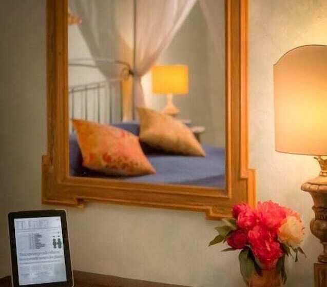 اتاق استاندارد, Torre Guelfa Palazzo Acciaiuoli