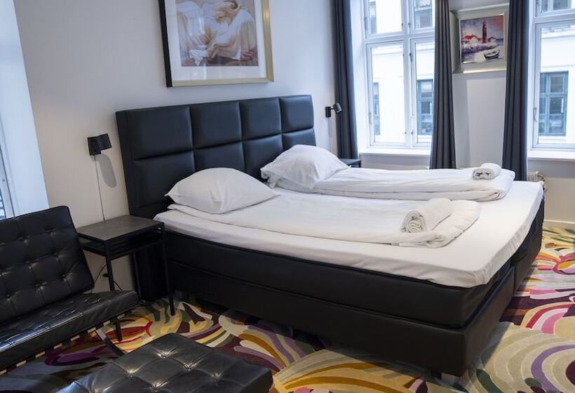 标准间, A Hotels City