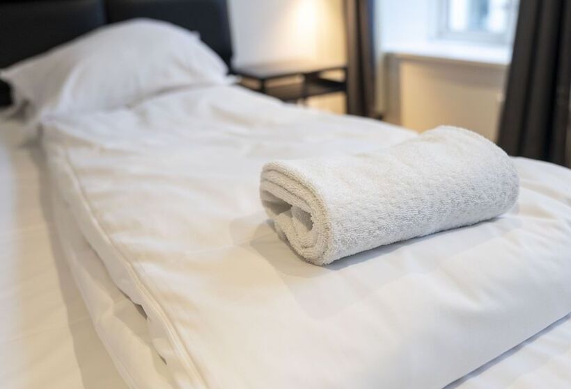 스탠다드 트리플 룸, A Hotels City