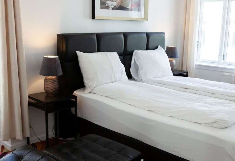 חדר סטנדרט, A Hotels City