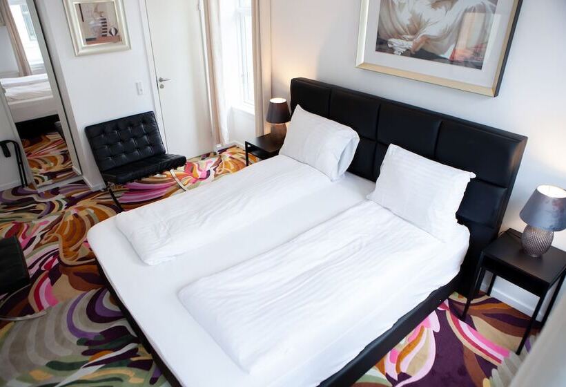 חדר סטנדרט, A Hotels City