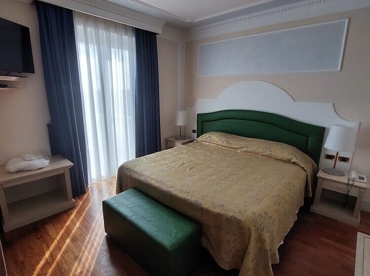 غرفة ديلوكس, Villa Medici