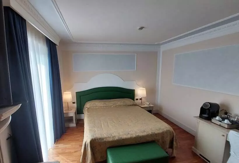 デラックスルーム, Villa Medici