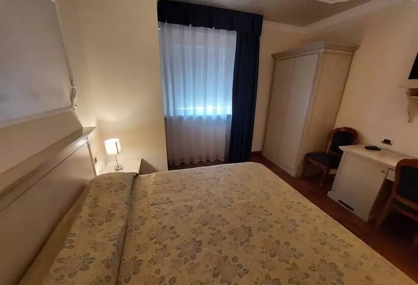 デラックスルーム, Villa Medici