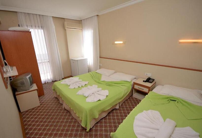 家庭套房, Kerman Hotel