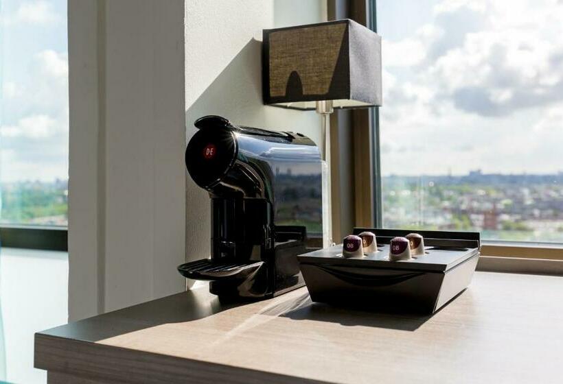 اتاق اجرایی با تخت بزرگ, Leonardo Hotel Amsterdam Rembrandtpark