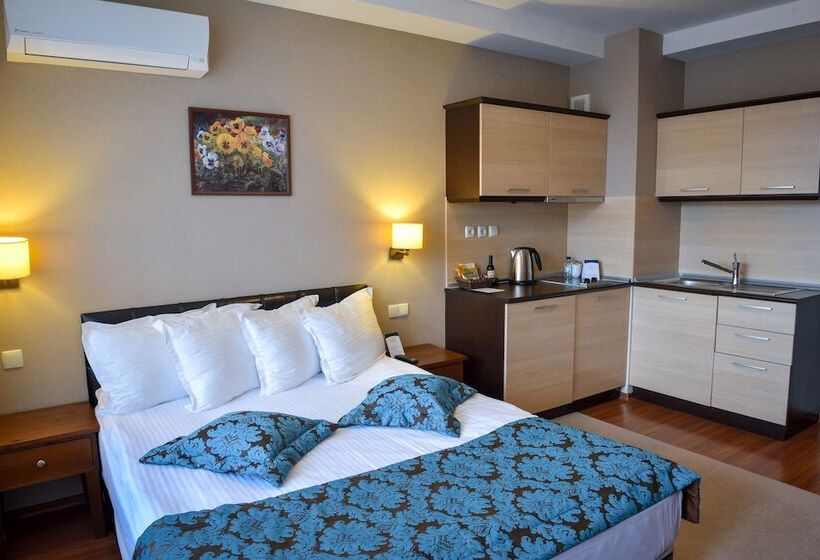 Полулюкс, Regnum Bansko Ski Hotel & Spa