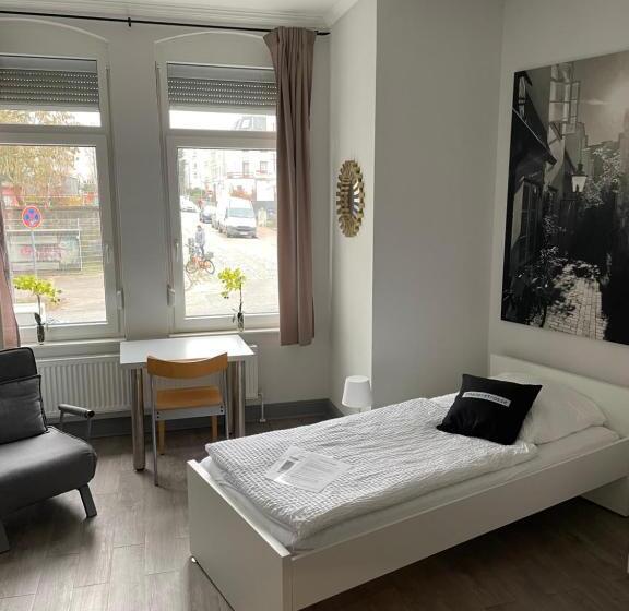 Quarto Deluxe, Meierstrasse