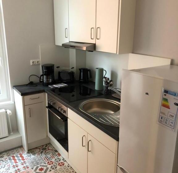 חדר משפחתי דלוקס, Meierstrasse