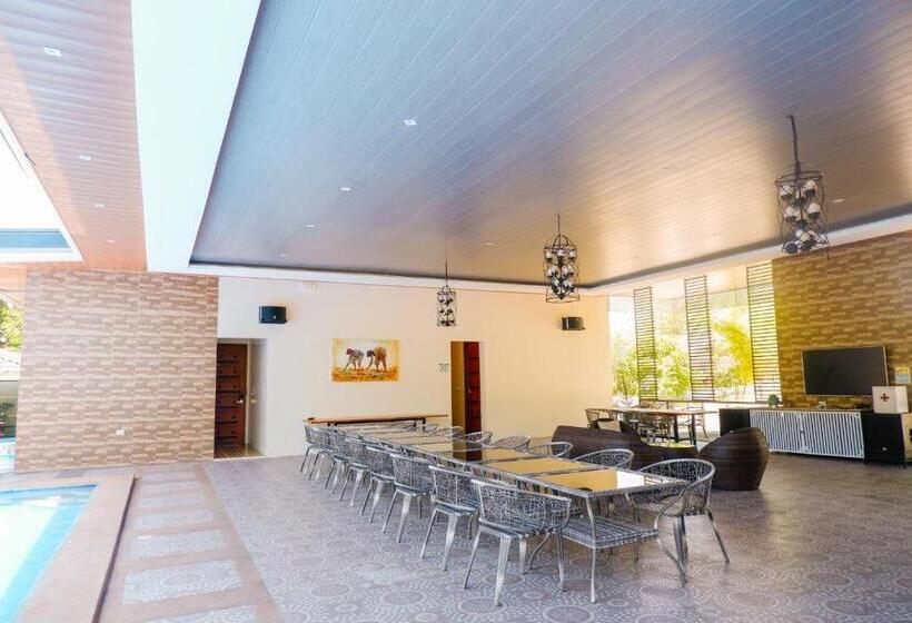 Вилла с 1 спальней и бассейном, Armando S Garden Resort And Restaurant