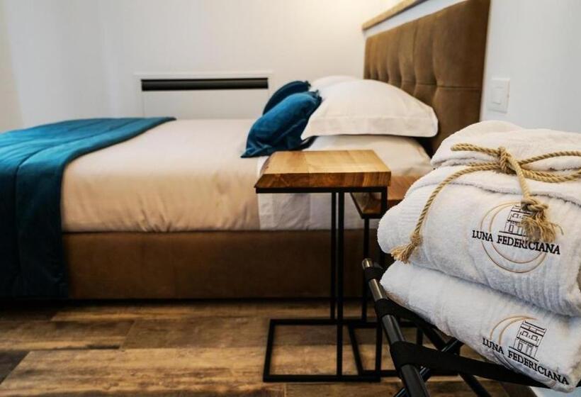 Номер Deluxe с Балконом, Luna Federiciana Luxury Room & Spa