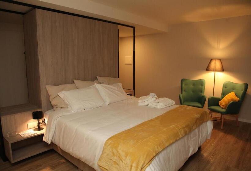 Люкс Повышенной Комфортности, Novabila Guesthouse