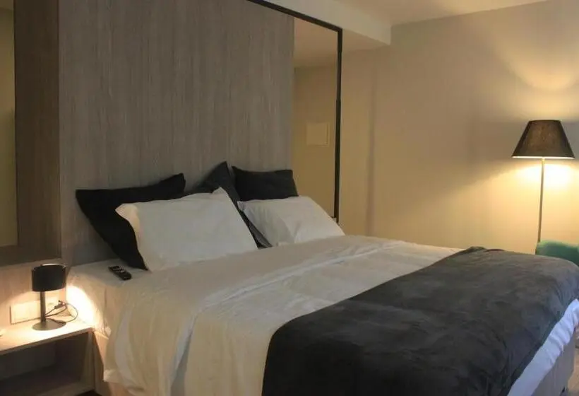 スイート, Novabila Guesthouse