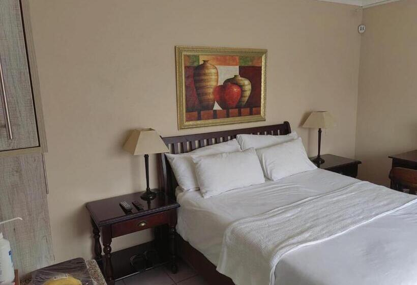디럭스 룸, Sibahlenomhlambi Guesthouse