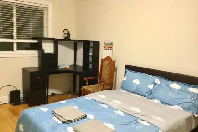 اتاق استاندارد سه نفره, Private Rooms, Free Parking, Full Kitchen, Best Prices In Town  York University Heights