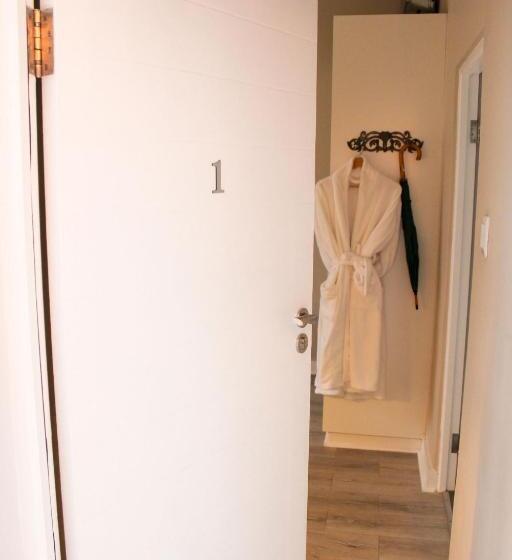 Номер Superior, La Réverie