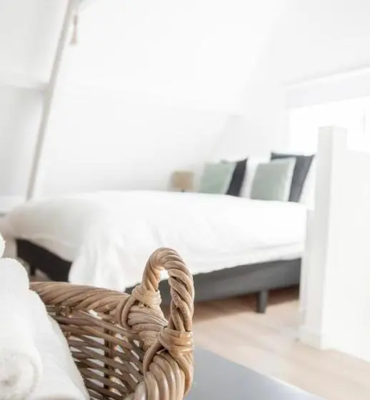 デラックスルーム, Tiny House Lindenhouse