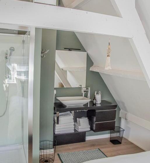 디럭스 룸, Tiny House Lindenhouse