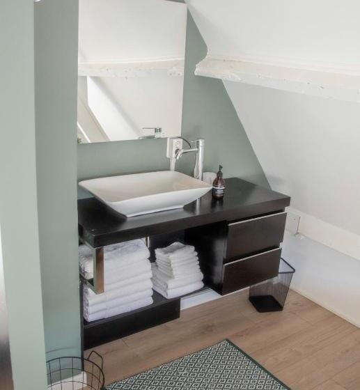 디럭스 룸, Tiny House Lindenhouse