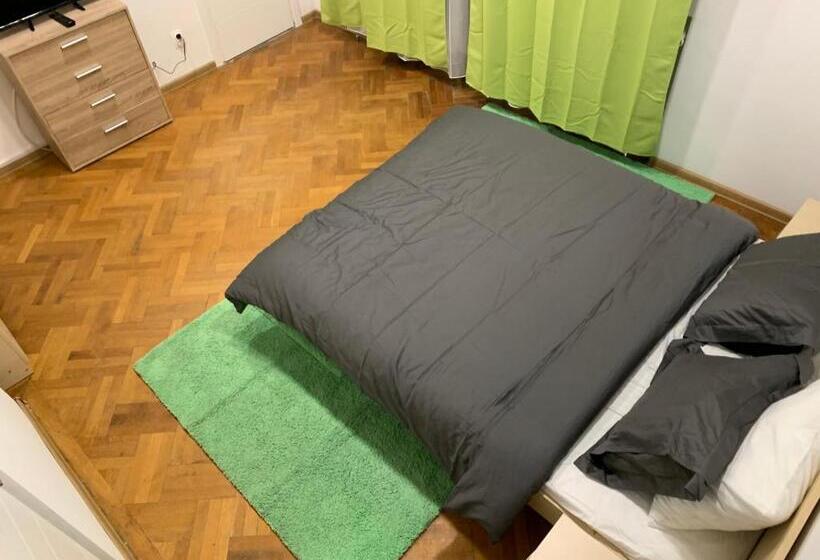 اتاق استاندارد, Bucarest B&b