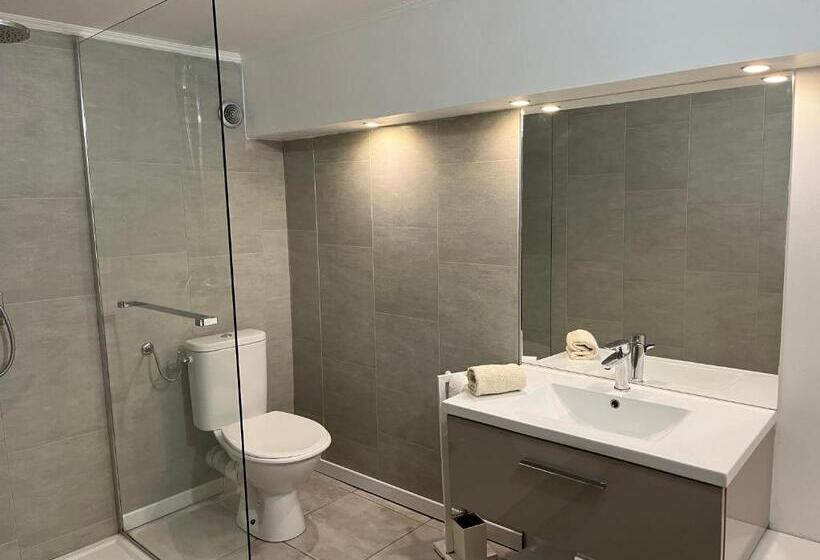 1 Bedroom Apartment Lake View, Maxilly Appart