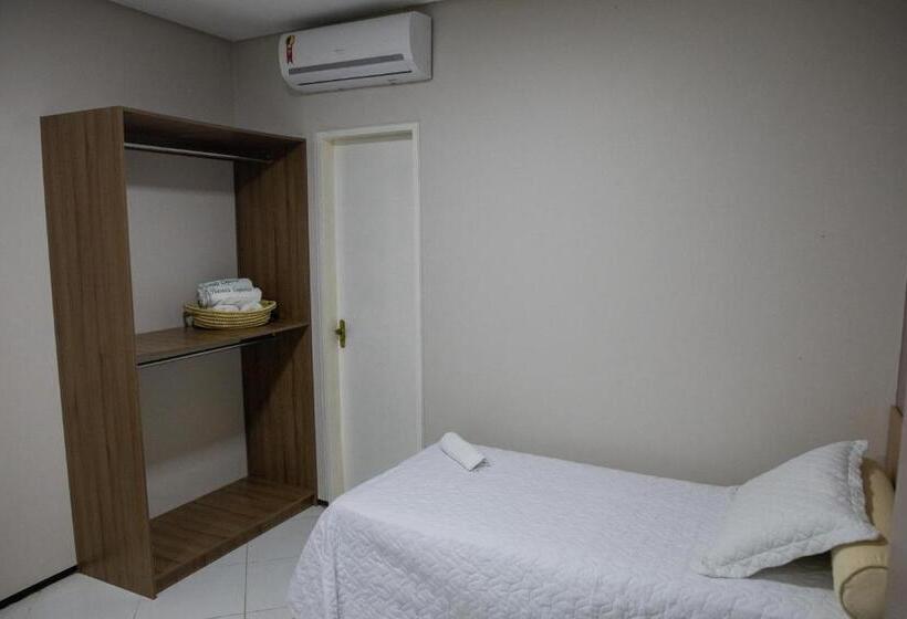 اتاق استاندارد چهار تخته با چشم‌انداز دریا, Coqueiro Village Flats