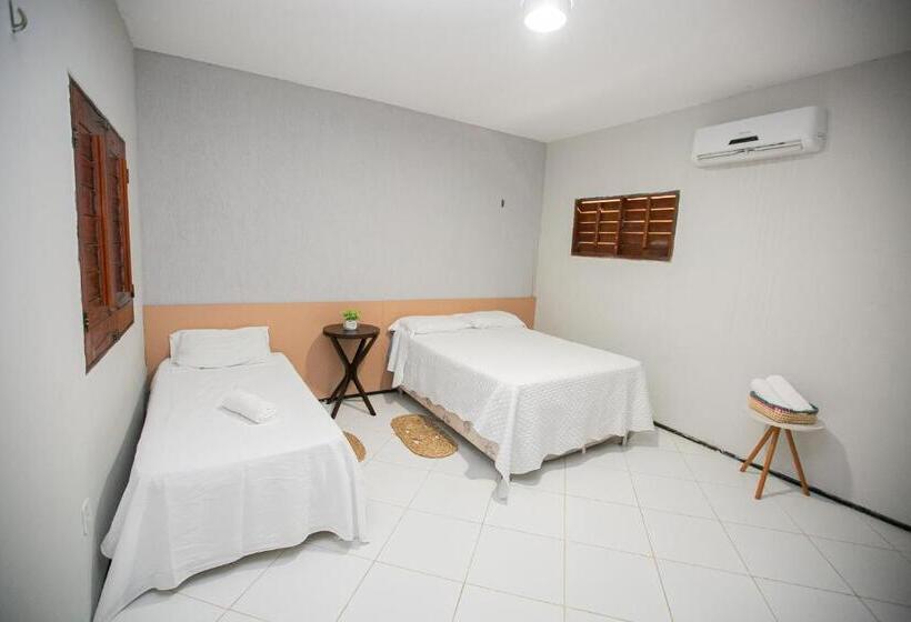 اتاق کلاسیک سه تخته, Coqueiro Village Flats