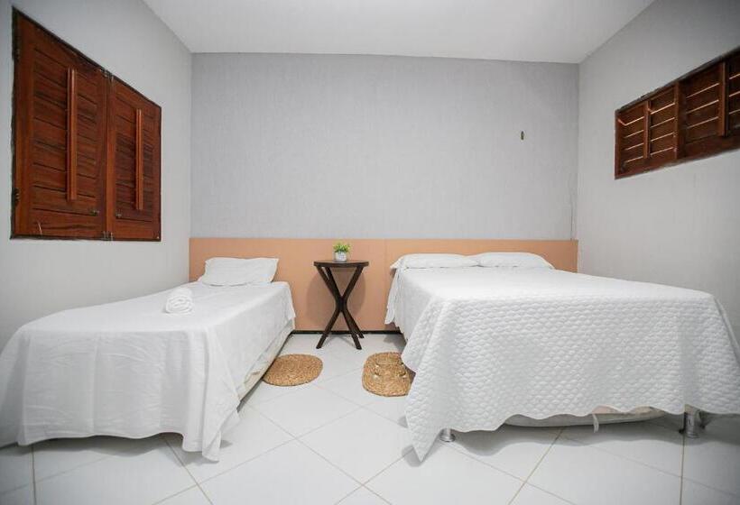 اتاق کلاسیک سه تخته, Coqueiro Village Flats