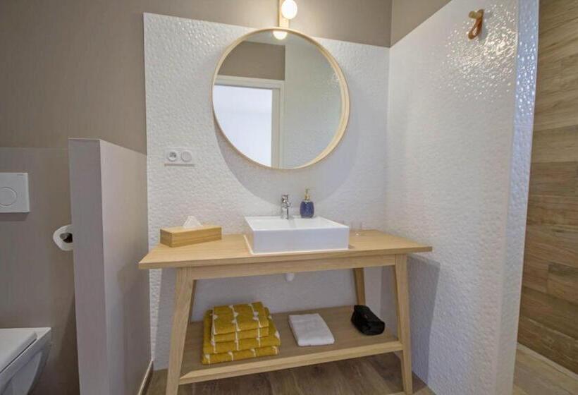 标准间带露台, Les Jardins Du Cloestro